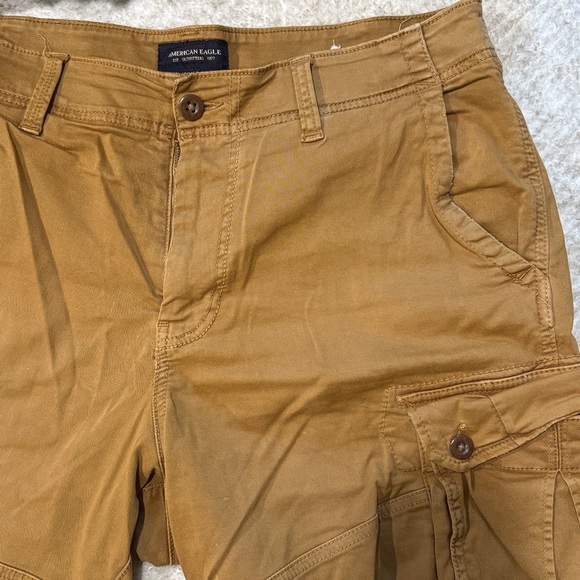 [American Eagle Outfitters] EUC Cargo Shorts - Picture 4 of 10